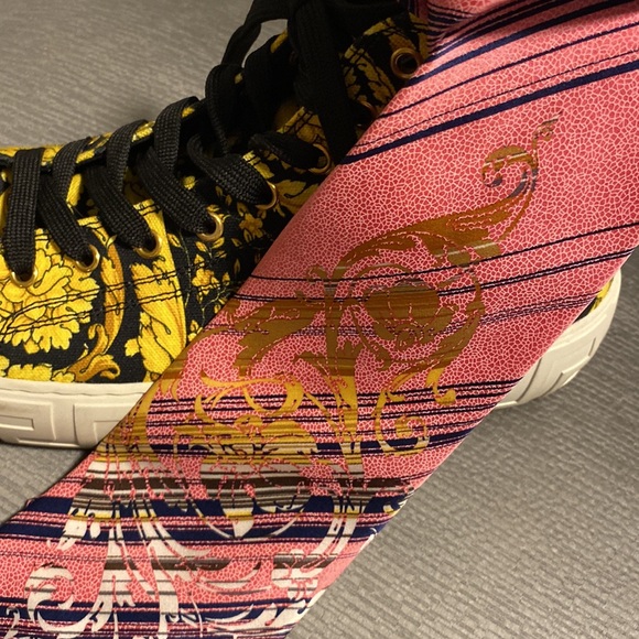 Super elegant vintage Versace - Picture 3 of 6